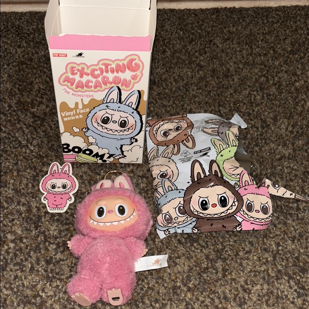 Pop Mart Lychee berry labubu